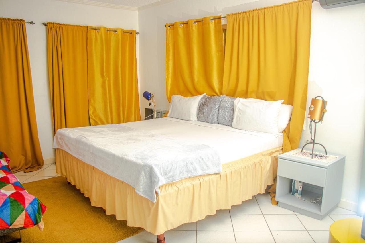 E 20 Mystic Ridge Ocho Rios Appartement Buitenkant foto